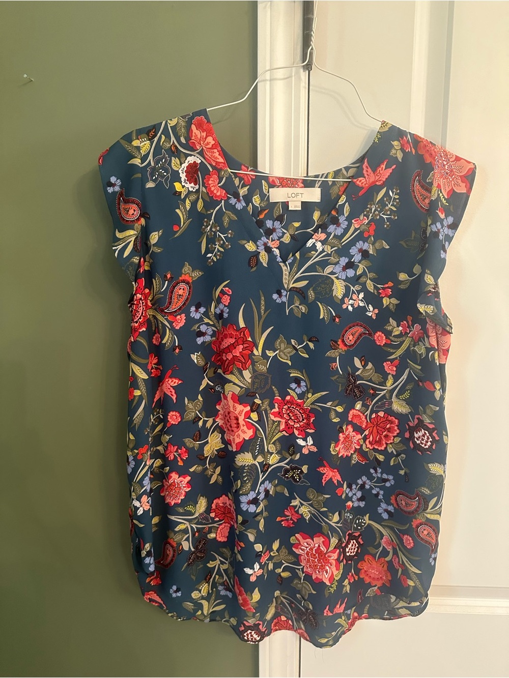 LOFT Blue Floral Short-Sleeve V-Neck Blouse